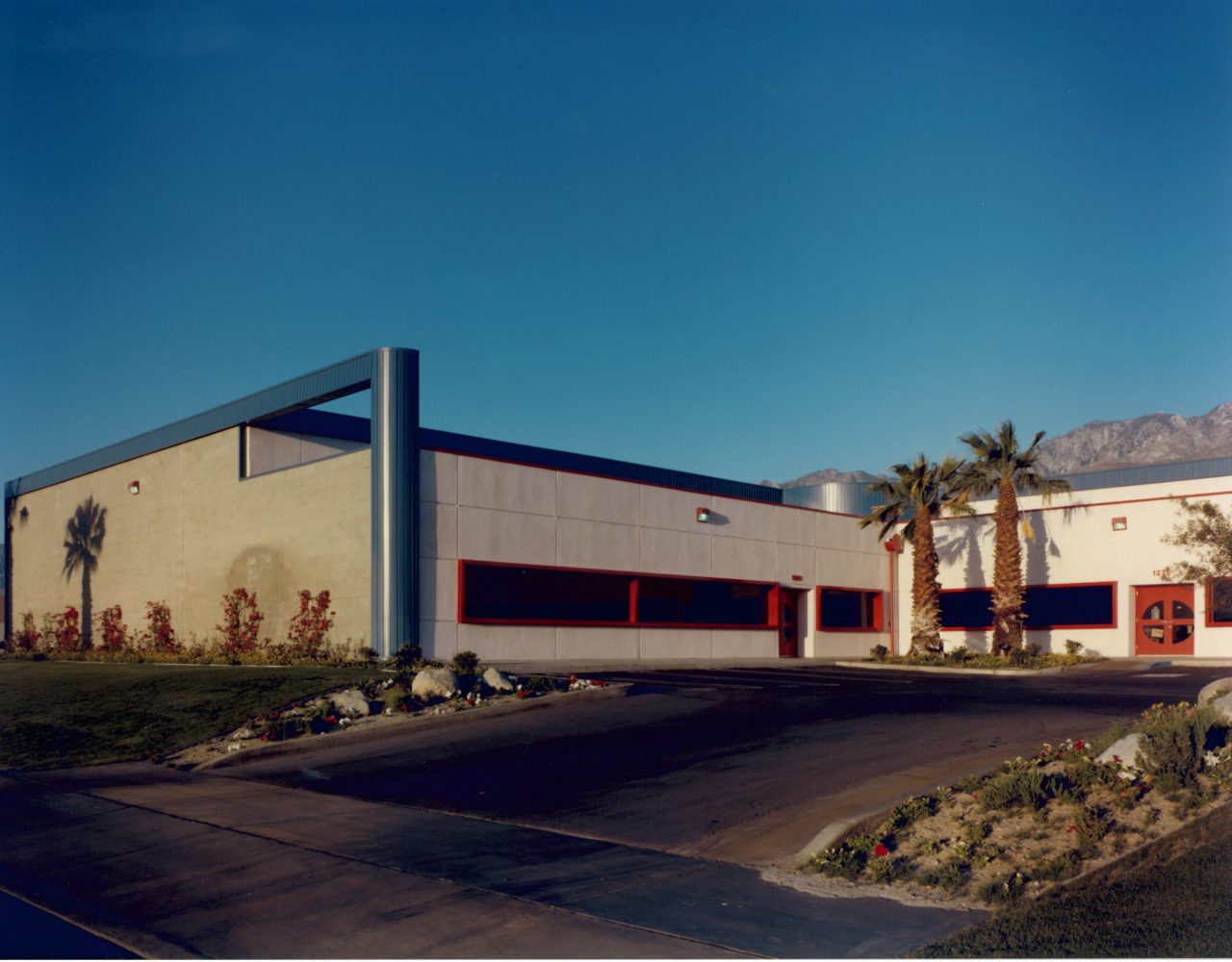 2-commercial-paramount-business-park